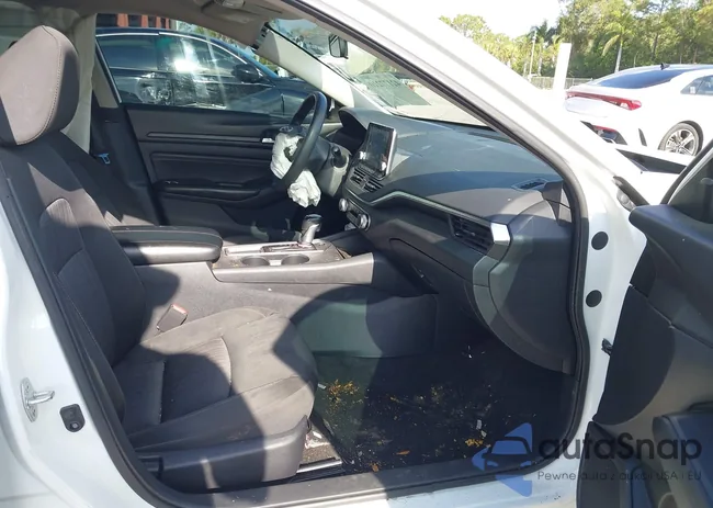 1N4BL4BV6LC151109: 42661937