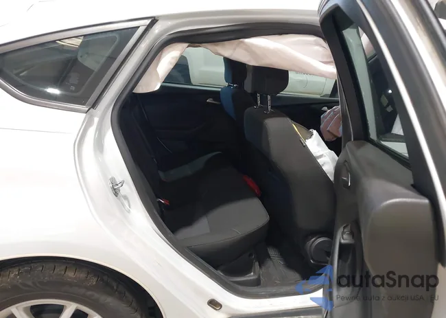 1FADP3K2XJL213895: 42661945