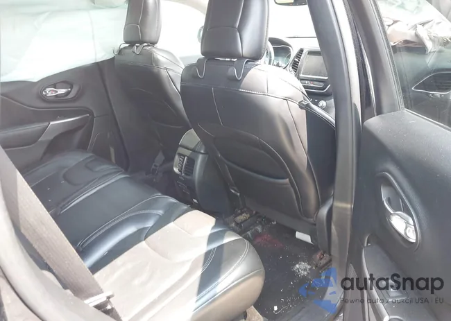 1C4PJMDN8KD163788: 42662210