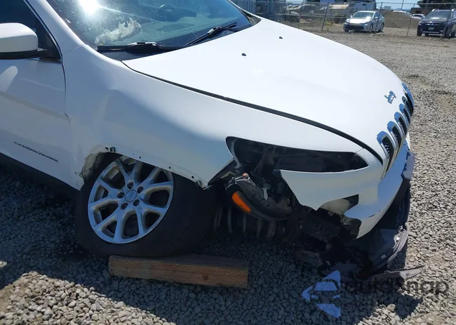 1C4PJMCX3JD575375: 42662275