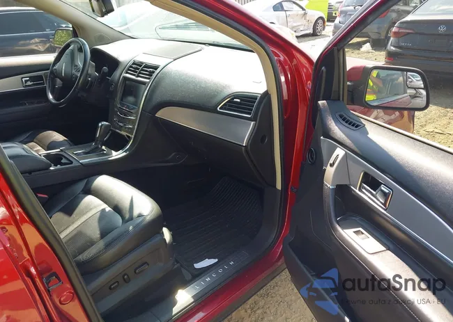 2LMDJ8JK9DBL16031: 42663331