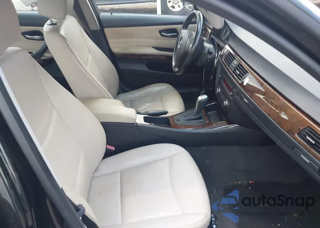 WBAPK5C57BF121795: 42663335