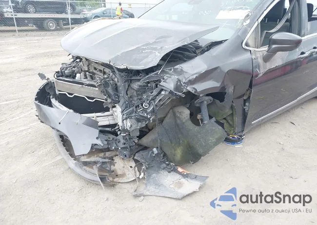 2C4RC1EG3LR142430: 42663341