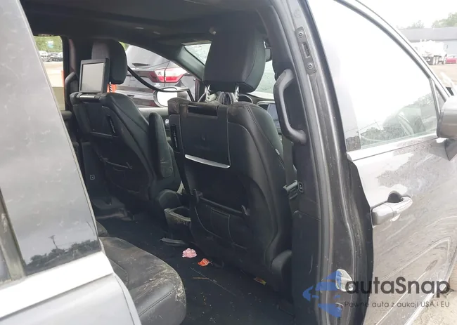 2C4RC1EG3LR142430: 42663341