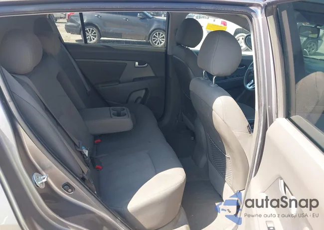 KNDPBCA28C7237079: 42663554