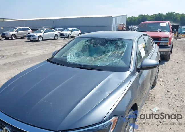 3VWEM7BU2NM012879: 42663609