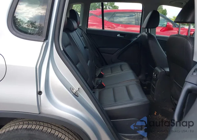 WVGAV7AX7HK002060: 42663613