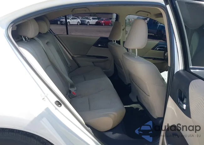 1HGCR2F38EA131261: 42663662