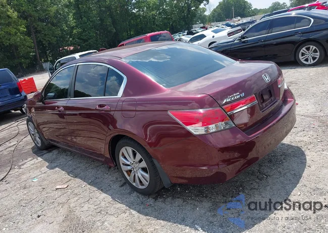 1HGCP2F7XBA108620: 42663732