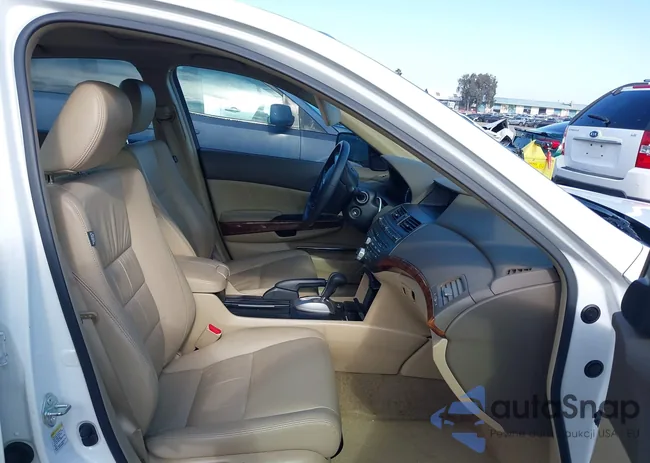 JHMCP26879C003716: 42662925