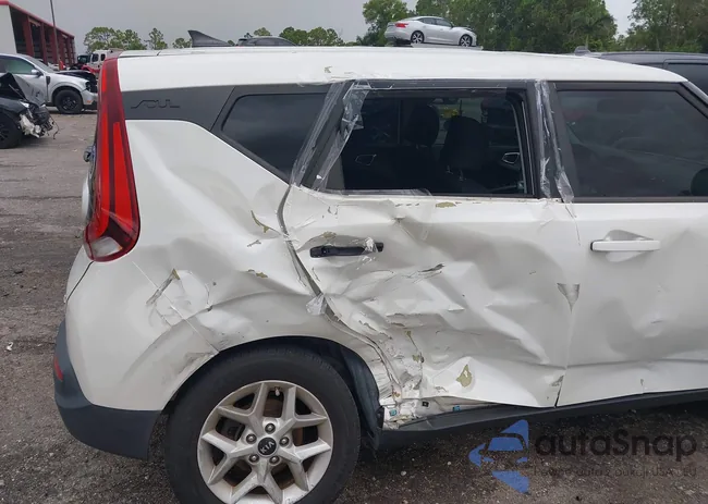 KNDJ23AU4L7061512: 42662999