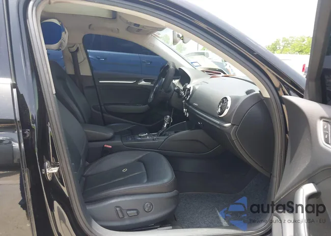 WAUEFGFF3F1086056: 42663022