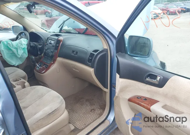 KNDMC233676013319: 42663094