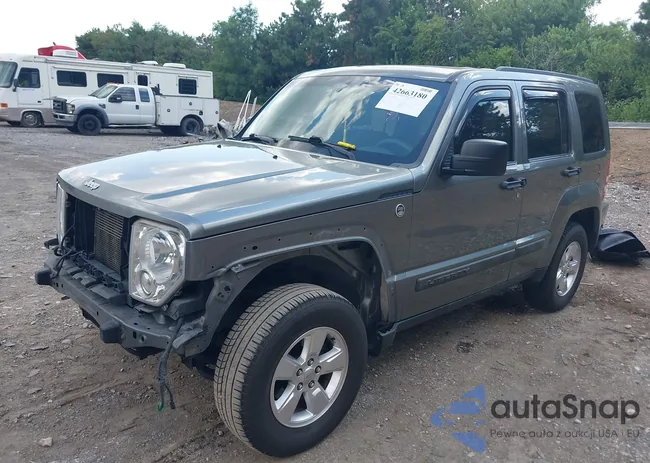 1C4PJMAK1CW161820: 42663180