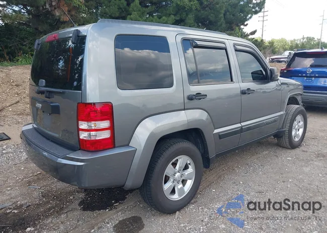 1C4PJMAK1CW161820: 42663180