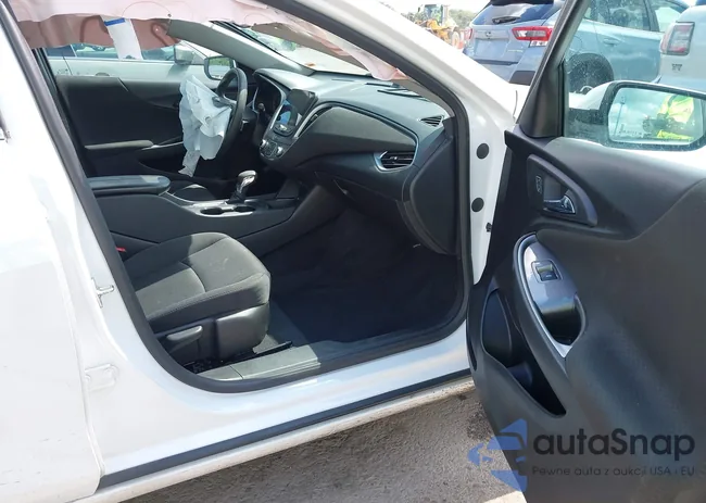 1G1ZD5ST2RF156561: 42663188