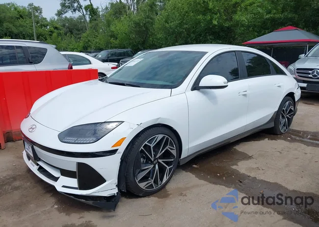 KMHM34AA0SA095756: 42663245