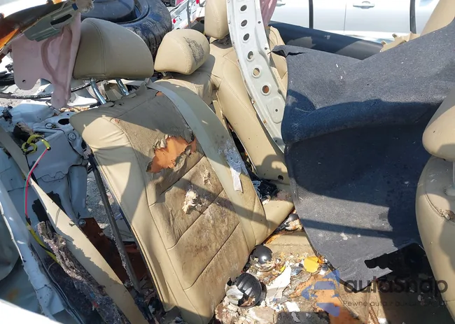 1HGCP2F67CA156102: 42664528