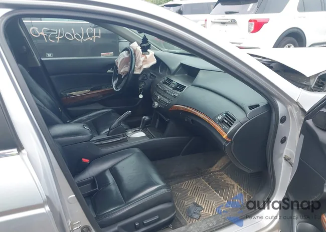 1HGCP3F80BA014759: 42664570