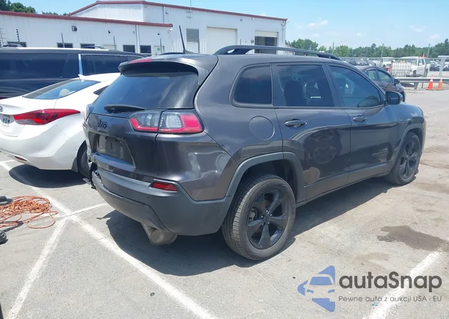 1C4PJLLB2MD235833: 42664591