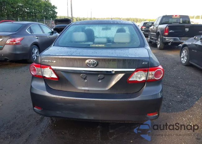 2T1BU4EE5DC957261: 42663922