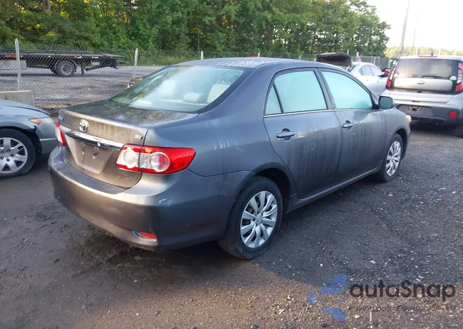 2T1BU4EE5DC957261: 42663922