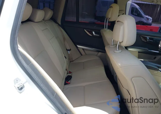 WDCGG8JB9FG352996: 42664009