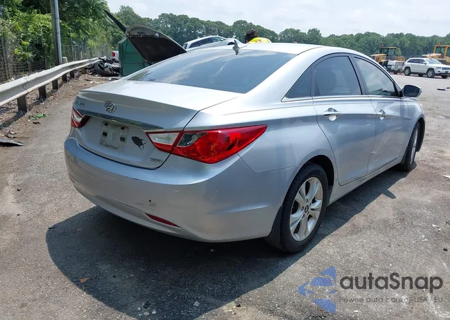 5NPEC4AC1BH223697: 42665704