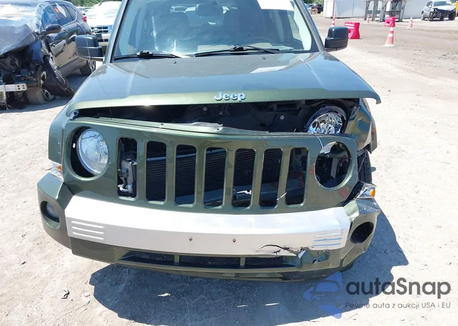 1J8FT48W38B708743: 42665046