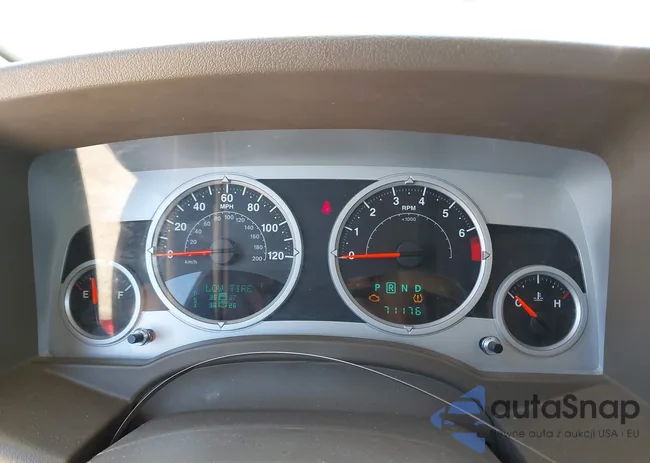 1J8FT48W38B708743: 42665046