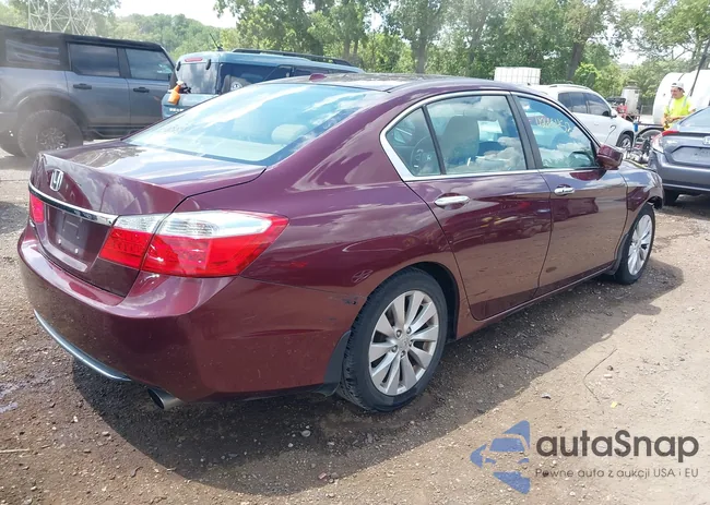 1HGCR2F82DA213643: 42666452