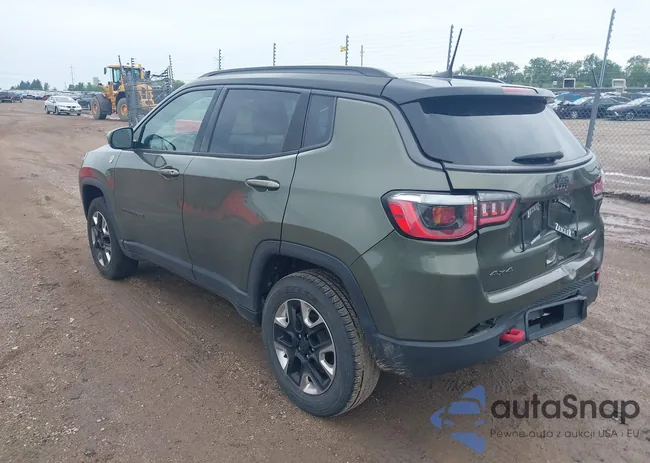 3C4NJDDB3JT339135: 42666607