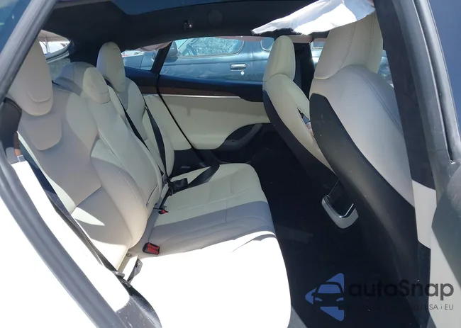 5YJSA1E59RF539344: 42666747