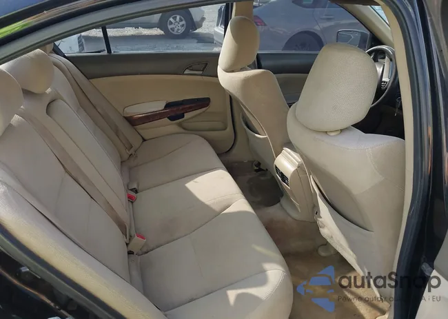 1HGCP2F78AA014086: 42666122