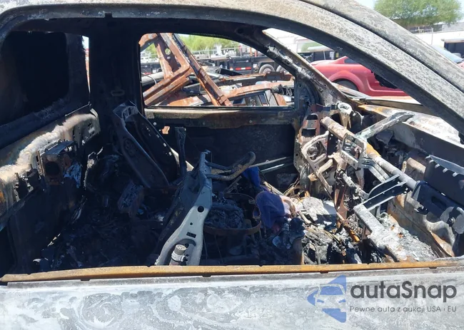 3C6LR5AT2HG771227: 42667573