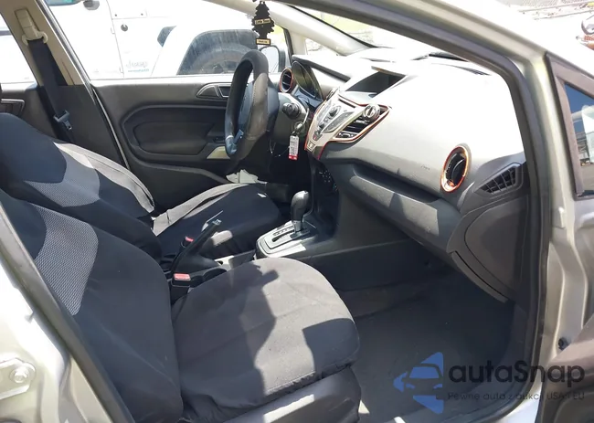 3FADP4EJ5CM221588: 42667646