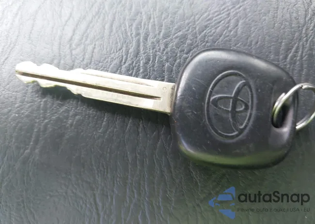 2T1BR32E46C709439: 42667667