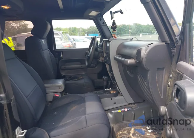 1J4AA2D15AL113730: 42667780