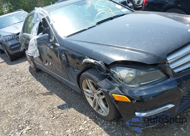 WDDGF8BBXCA600961: 42666917