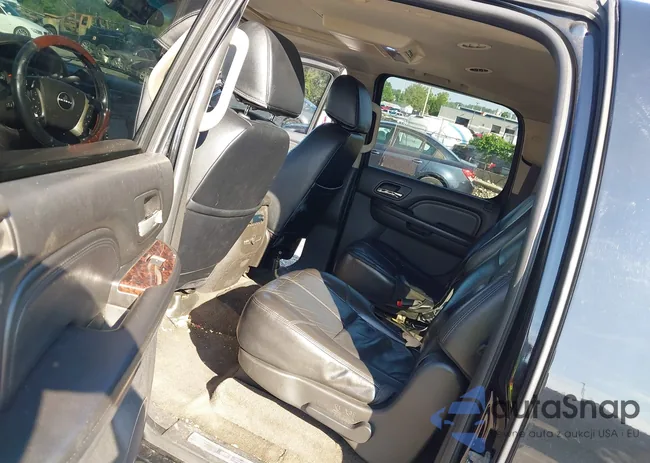 1GKFK06239R213275: 42666939