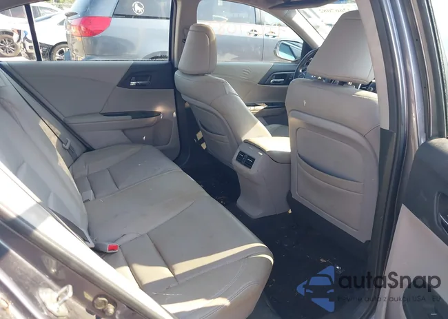 1HGCR2F89DA035102: 42667082