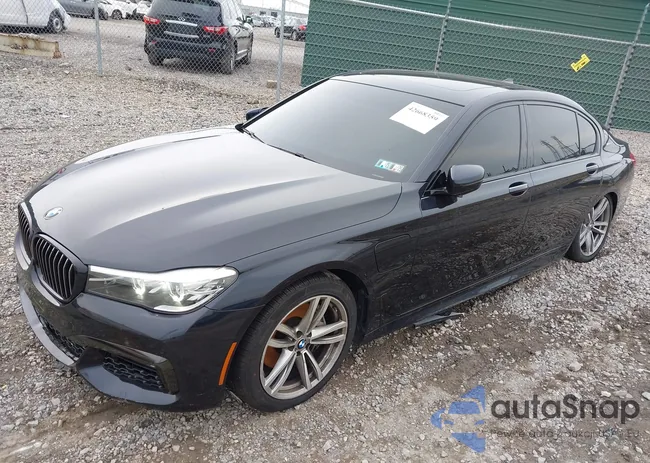 WBA7J2C52JG938084: 42668359