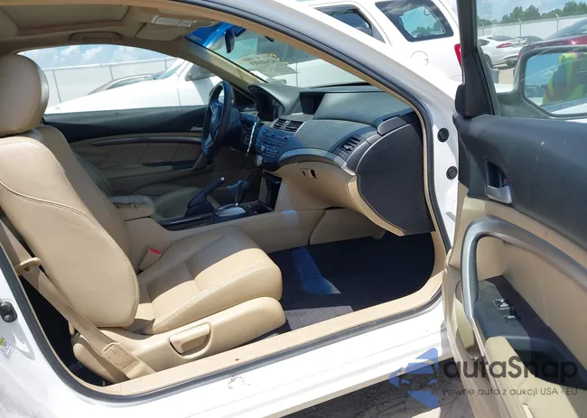 1HGCS12888A010850: 42668403