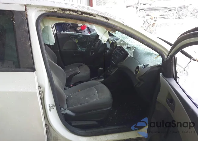 1G1JA5SH3F4128681: 42668492