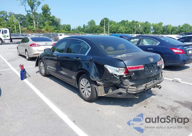 1HGCP2F33CA086684: 42668595