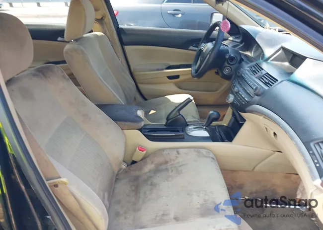 1HGCP2F33CA086684: 42668595