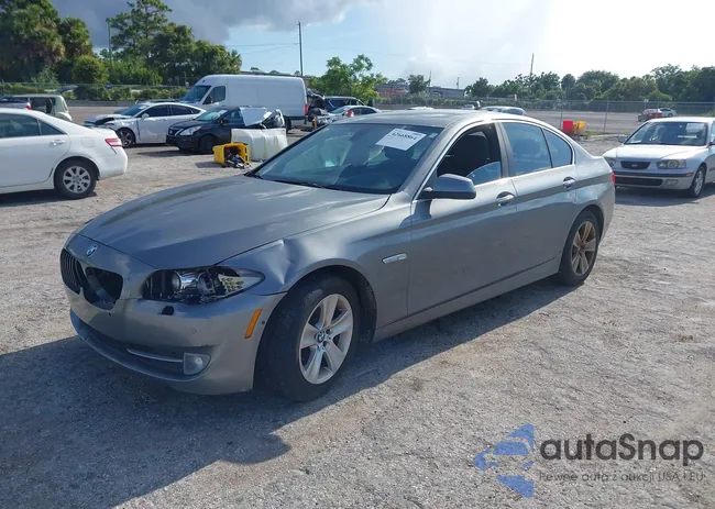 WBAXG5C50DD233290: 42668864