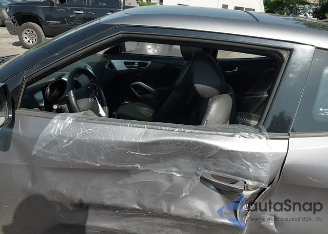 KMHTC6AD4CU021774: 42667902