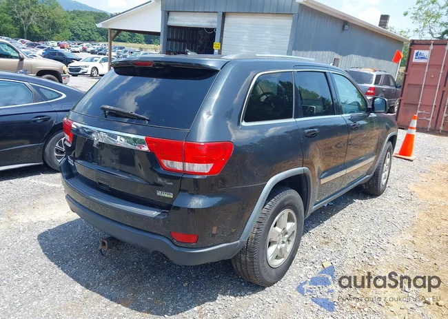 1C4RJFAG1DC625613: 42668173