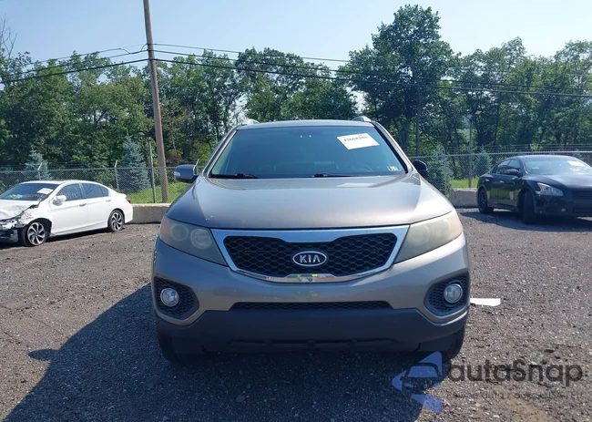 5XYKTCA19BG121664: 42668208